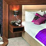 Springs Hotel