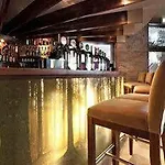 Springs Отель 4*