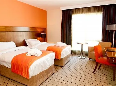 Szálloda Springs 4*