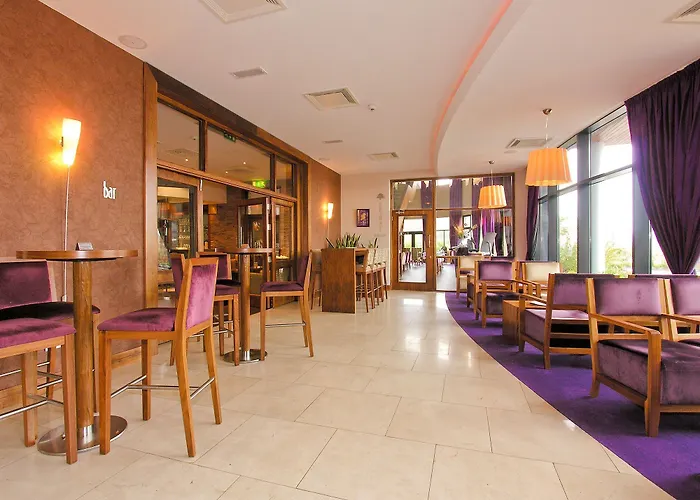 Springs 4* Athlone